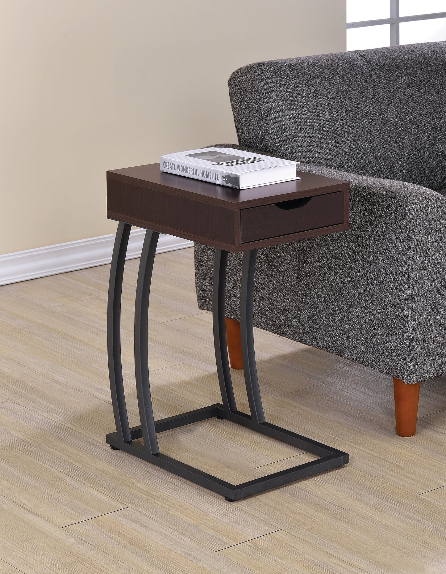 AT271 - Accent Table