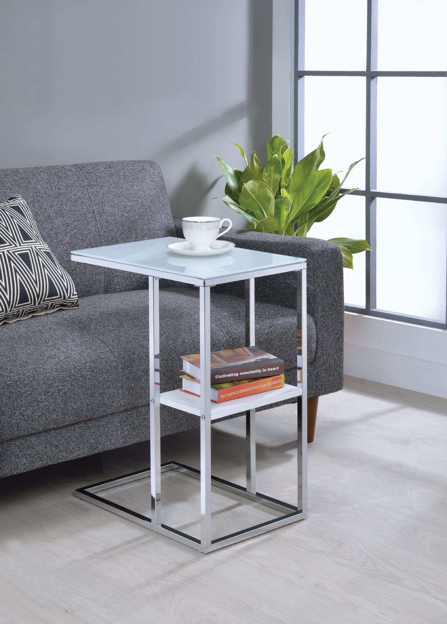 AT290 - Accent Table